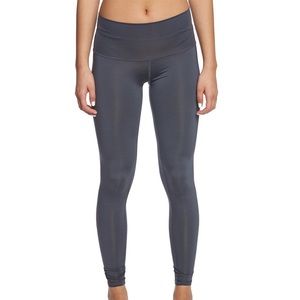Teeki Hot Pant in Carbon